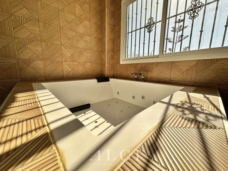 4 Zimmer Finca/Landgut zu verkaufen in Canillas de Aceituno - 700.000 € (Ref: 9311222)