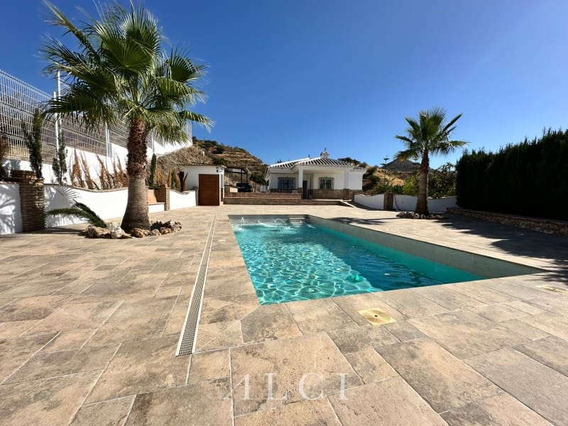 4 Zimmer Finca/Landgut zu verkaufen in Canillas de Aceituno - 700.000 € (Ref: 9311222)