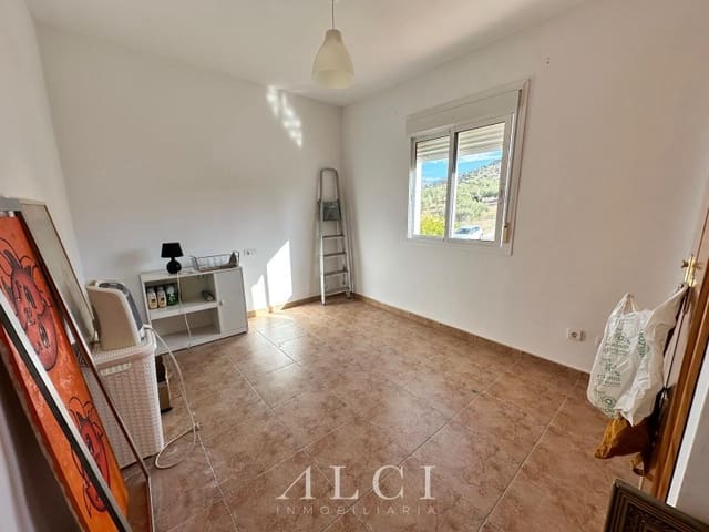 4 chambre Villa/Maison Semi-Mitoyenne à vendre à Viñuela avec piscine garage - 290 000 € (Ref: 9311223)