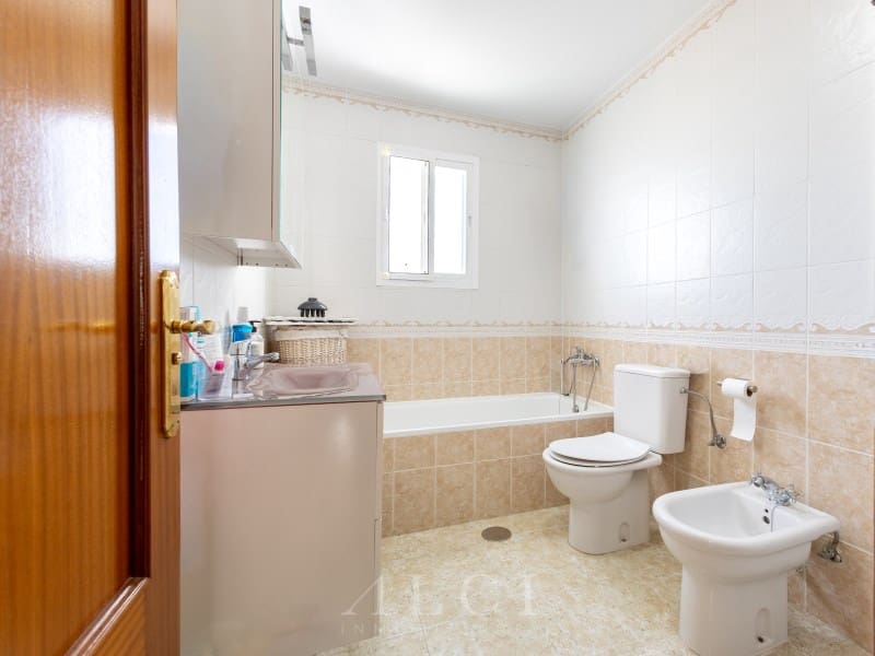 3 bedroom Townhouse for sale in Periana with garage - € 299,000 (Ref: 9311225)