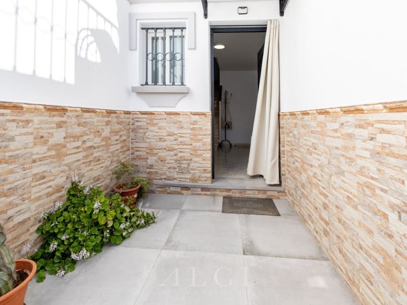 3 bedroom Townhouse for sale in Periana with garage - € 299,000 (Ref: 9311225)