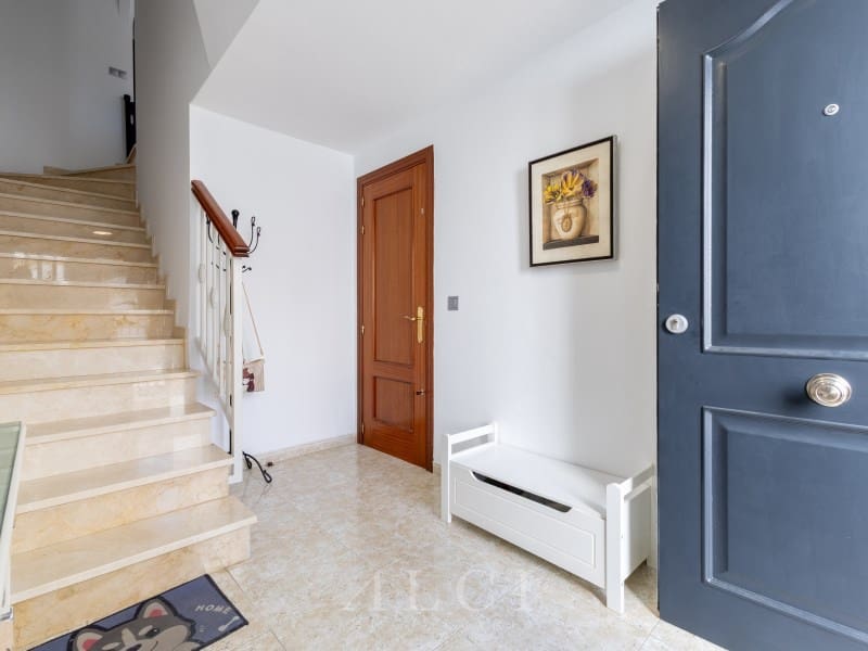 3 bedroom Townhouse for sale in Periana with garage - € 299,000 (Ref: 9311225)