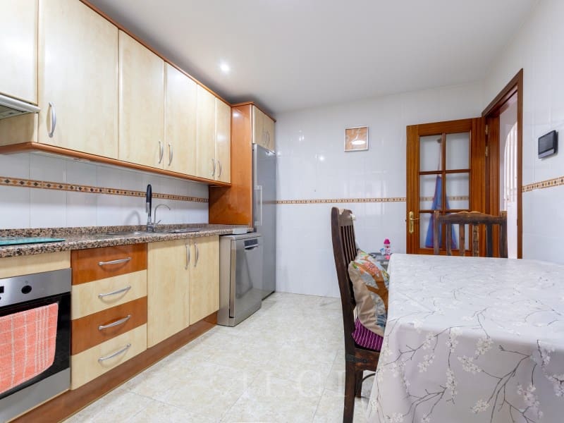 3 bedroom Townhouse for sale in Periana with garage - € 299,000 (Ref: 9311225)