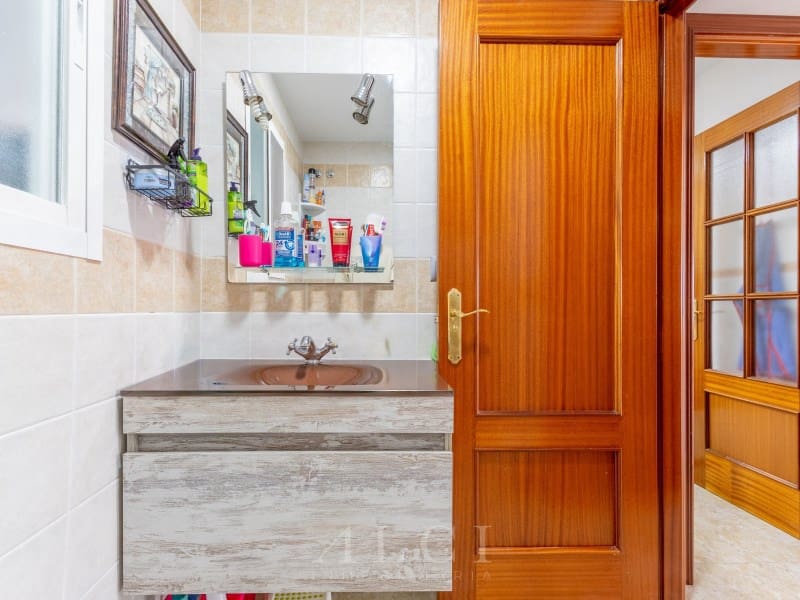 3 bedroom Townhouse for sale in Periana with garage - € 299,000 (Ref: 9311225)