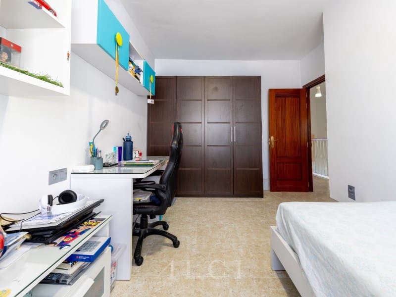 3 bedroom Townhouse for sale in Periana with garage - € 299,000 (Ref: 9311225)