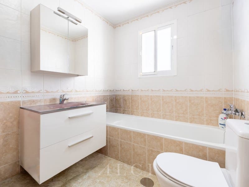 3 bedroom Townhouse for sale in Periana with garage - € 299,000 (Ref: 9311225)