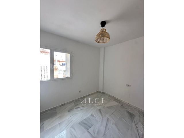 3 quarto Casa em Banda para arrendar em Caleta de Vélez, Vélez-Málaga com garagem - 2 000 € (Ref: 9311228)
