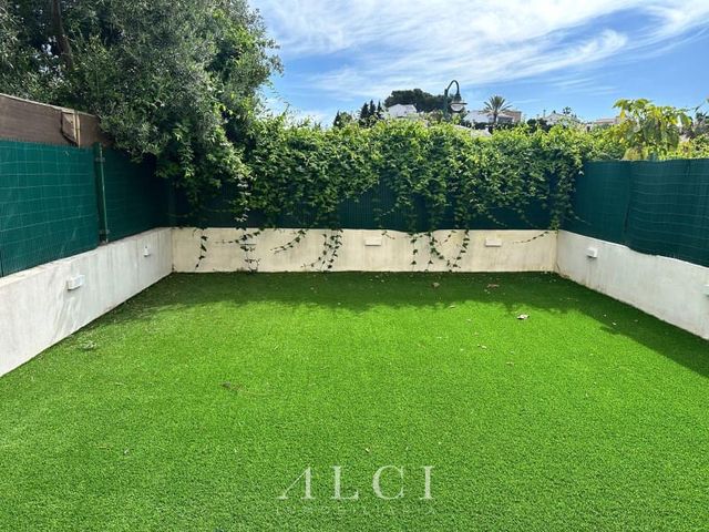 3 quarto Casa em Banda para arrendar em Caleta de Vélez, Vélez-Málaga com garagem - 2 000 € (Ref: 9311228)