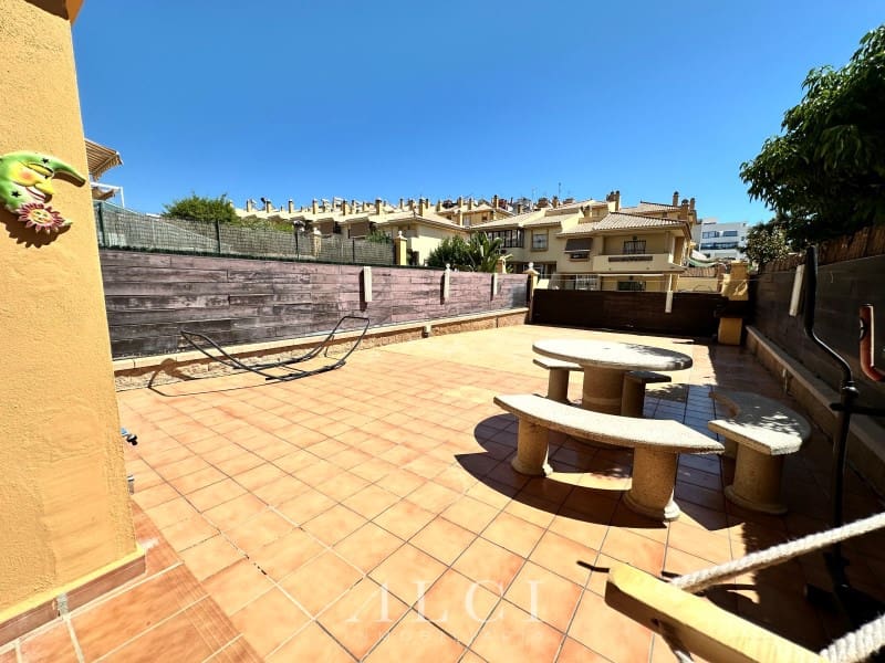3 slaapkamer Appartement te koop in Velez-Malaga - € 270.000 (Ref: 9311229)