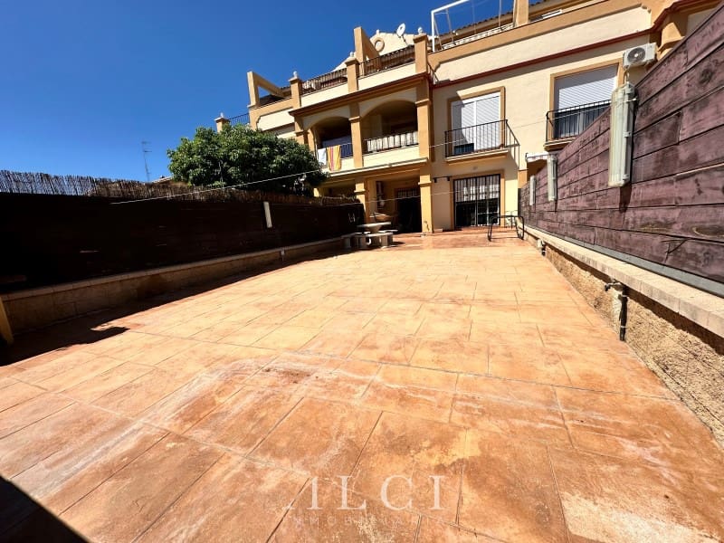 3 slaapkamer Appartement te koop in Velez-Malaga - € 270.000 (Ref: 9311229)