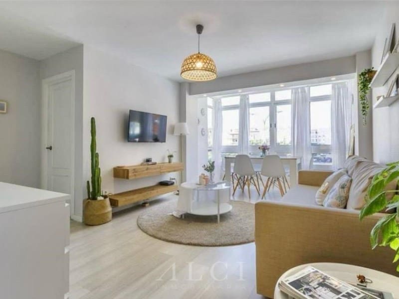 2 sypialnia Mieszkanie na sprzedaż w Torre del Mar - 320 000 € (Ref: 9311230)