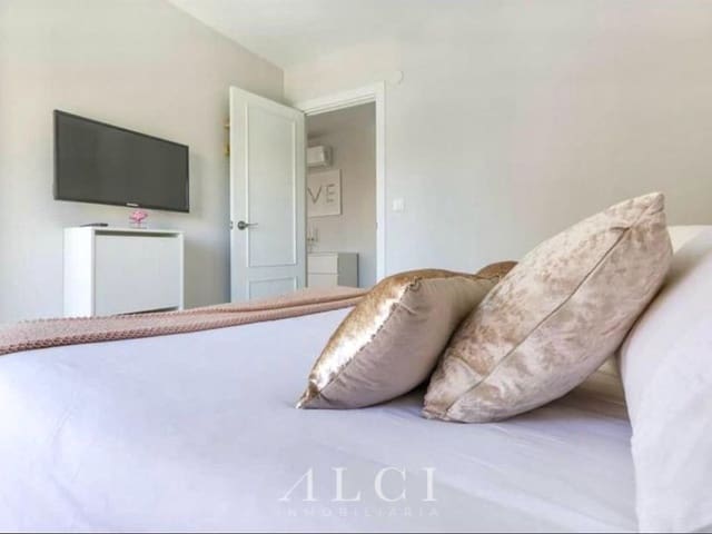 2 soverom Leilighet til salgs i Torre del Mar, Vélez-Málaga - € 320 000 (Ref: 9311230)