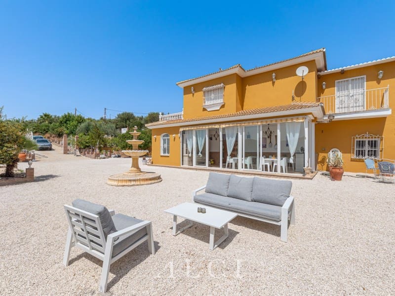 5 quarto Moradia para venda em Alcaucin - 522 000 € (Ref: 9311235)