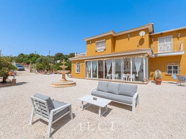 5 quarto Moradia para venda em Venta Baja, Alcaucín - 522 000 € (Ref: 9311235)