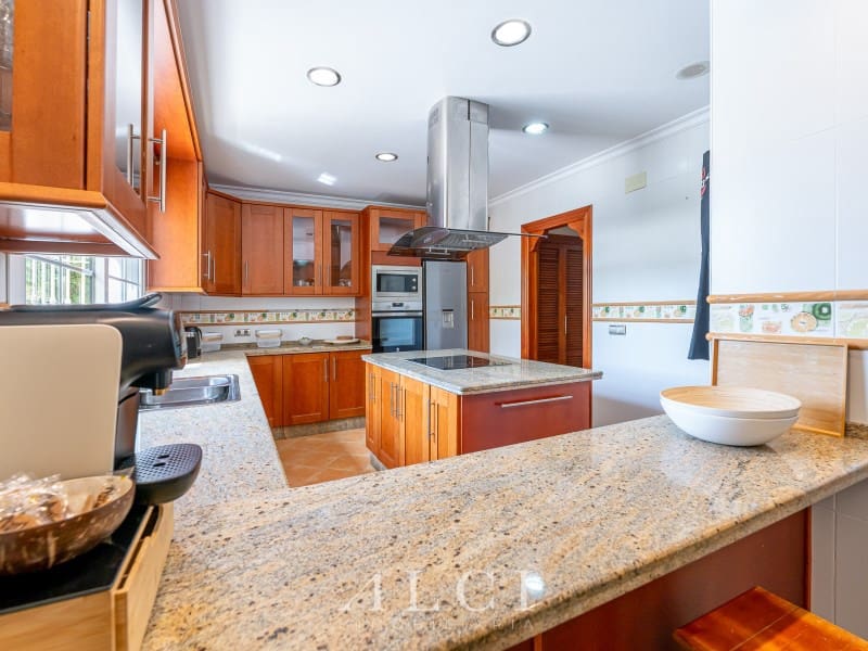 5 quarto Moradia para venda em Alcaucin - 522 000 € (Ref: 9311235)