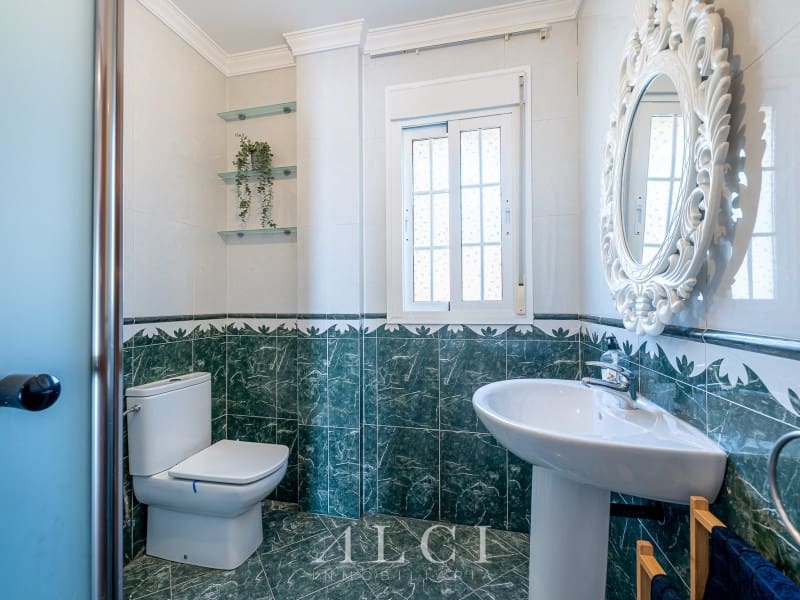 5 quarto Moradia para venda em Alcaucin - 522 000 € (Ref: 9311235)