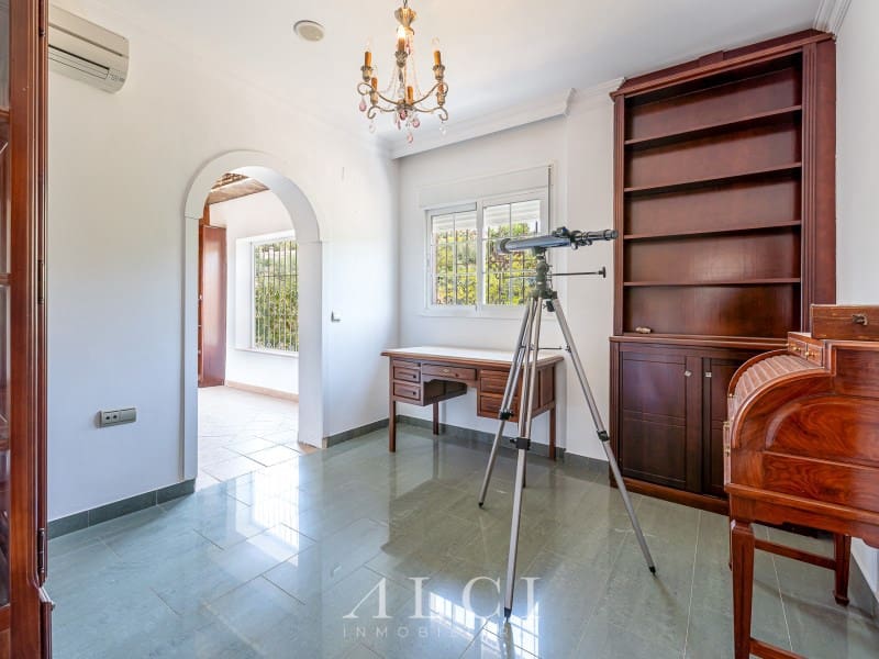 5 quarto Moradia para venda em Alcaucin - 522 000 € (Ref: 9311235)