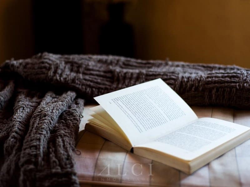 3 bedroom Villa for rent in Malaga city with pool garage - € 1,990 (Ref: 9347730)