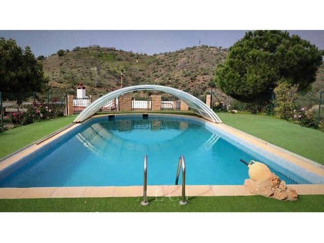 3 bedroom Villa for rent in Residencial Jardin Botanico, Málaga city with pool garage - € 1,990 (Ref: 9347730)