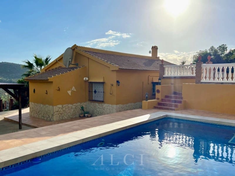 2 sovrum Villa till salu i Alcaucin med pool garage - 285 000 € (Ref: 9759482)