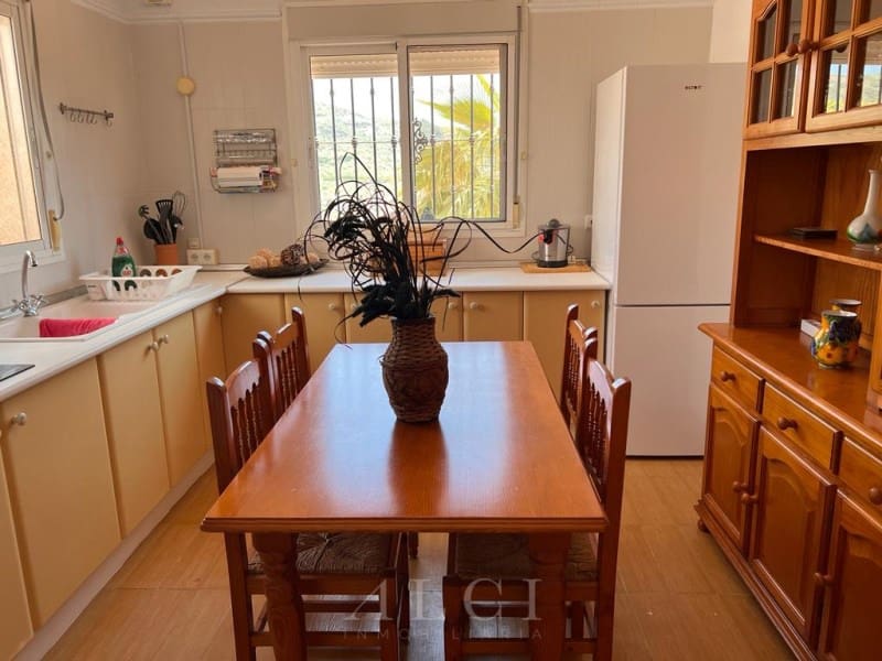 2 sovrum Villa till salu i Alcaucin med pool garage - 285 000 € (Ref: 9759482)