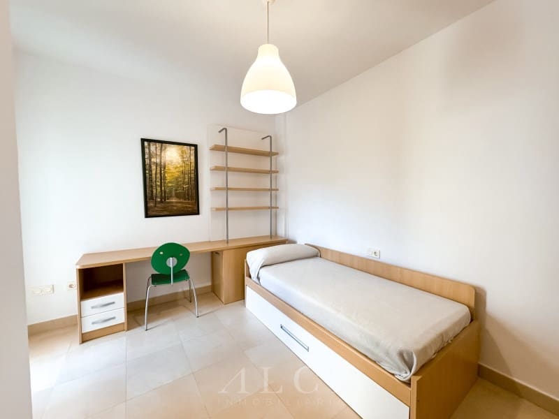 2 soverom Leilighet til salgs i Caleta de Velez med garasje - € 279 900 (Ref: 9759484)