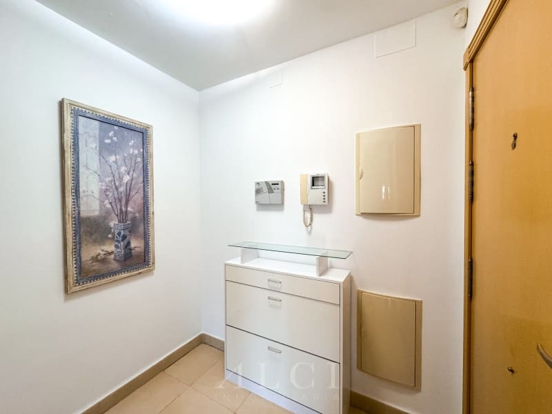 2 soverom Leilighet til salgs i Caleta de Velez med garasje - € 279 900 (Ref: 9759484)