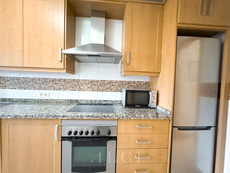 2 soverom Leilighet til salgs i Caleta de Velez med garasje - € 279 900 (Ref: 9759484)