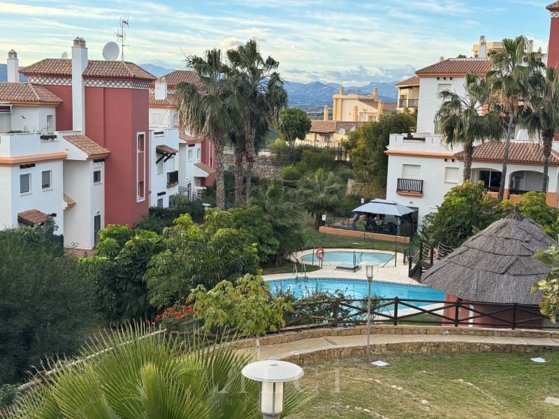 2 soverom Leilighet til salgs i Caleta de Velez med garasje - € 279 900 (Ref: 9759484)