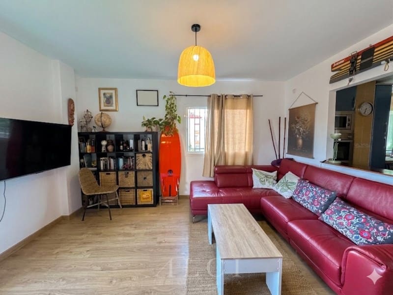 2 slaapkamer Penthouse te koop in La Cala del Moral met zwembad garage - € 440.000 (Ref: 9759485)