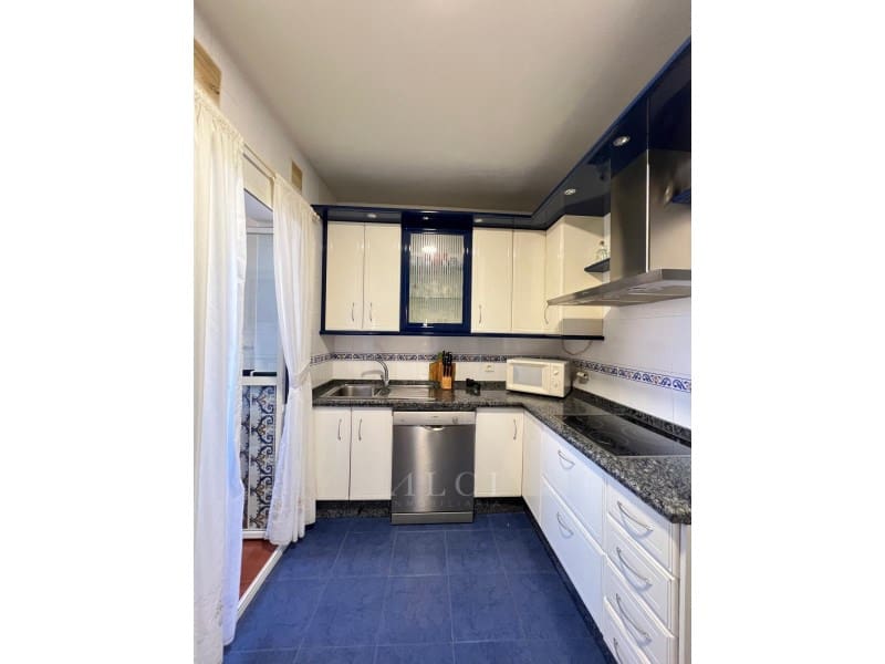 4 soveværelse Lejlighed til salg i Torremolinos med swimmingpool garage - € 449.000 (Ref: 9759487)