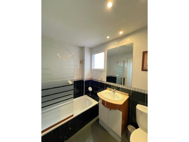 4 soveværelse Lejlighed til salg i Torremolinos med swimmingpool garage - € 449.000 (Ref: 9759487)