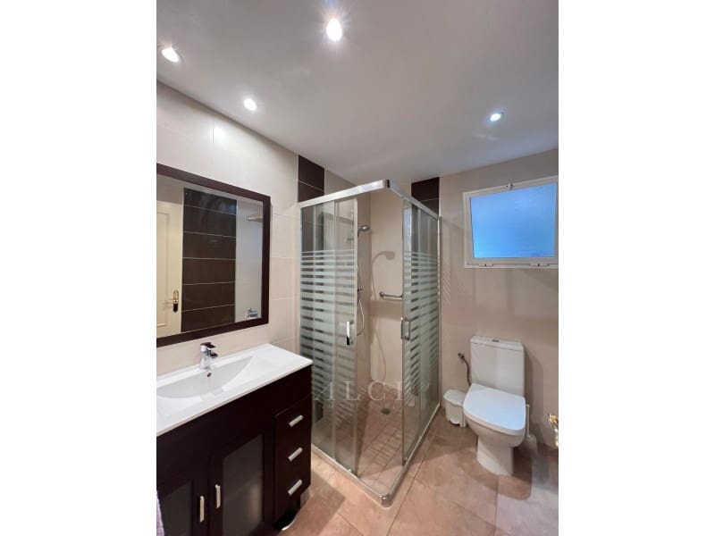 4 soveværelse Lejlighed til salg i Torremolinos med swimmingpool garage - € 449.000 (Ref: 9759487)