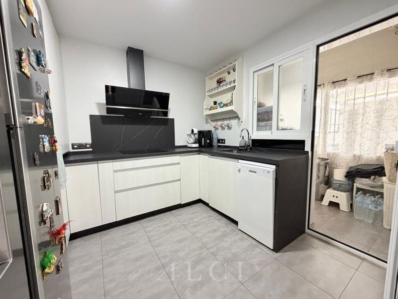 3 soverom Hus til salgs i Torre del Mar med garasje - € 450 000 (Ref: 9759488)