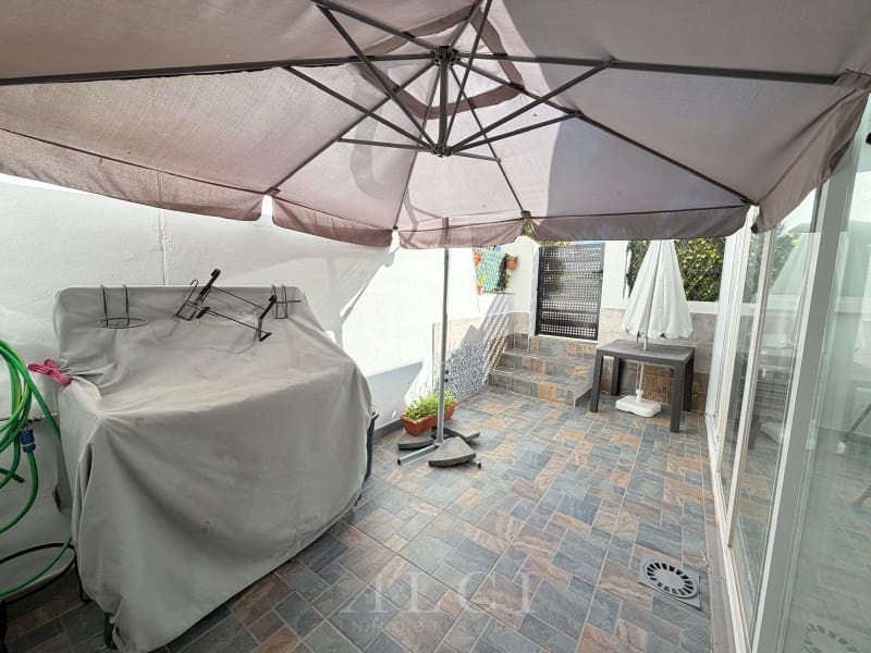 3 soverom Hus til salgs i Torre del Mar med garasje - € 450 000 (Ref: 9759488)