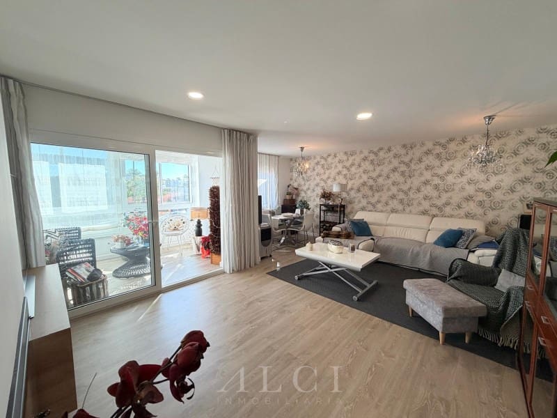 3 soverom Hus til salgs i Torre del Mar med garasje - € 450 000 (Ref: 9759488)