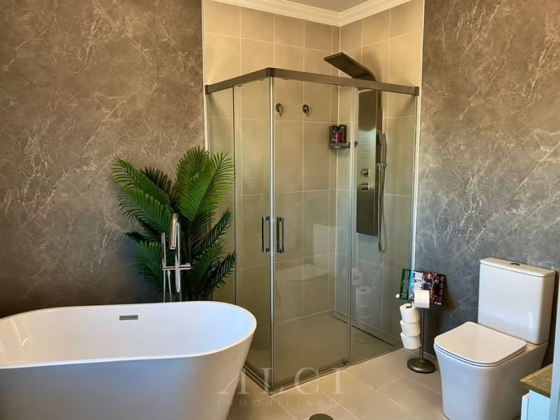 4 sypialnia Willa na sprzedaż w Canillas de Aceituno z basenem garażem - 995 000 € (Ref: 9759489)