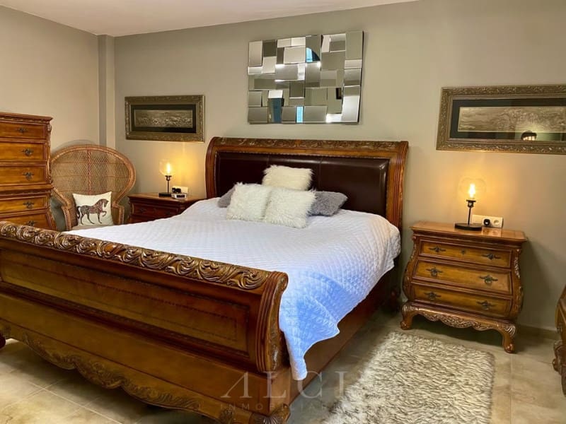 4 sypialnia Willa na sprzedaż w Canillas de Aceituno z basenem garażem - 995 000 € (Ref: 9759489)