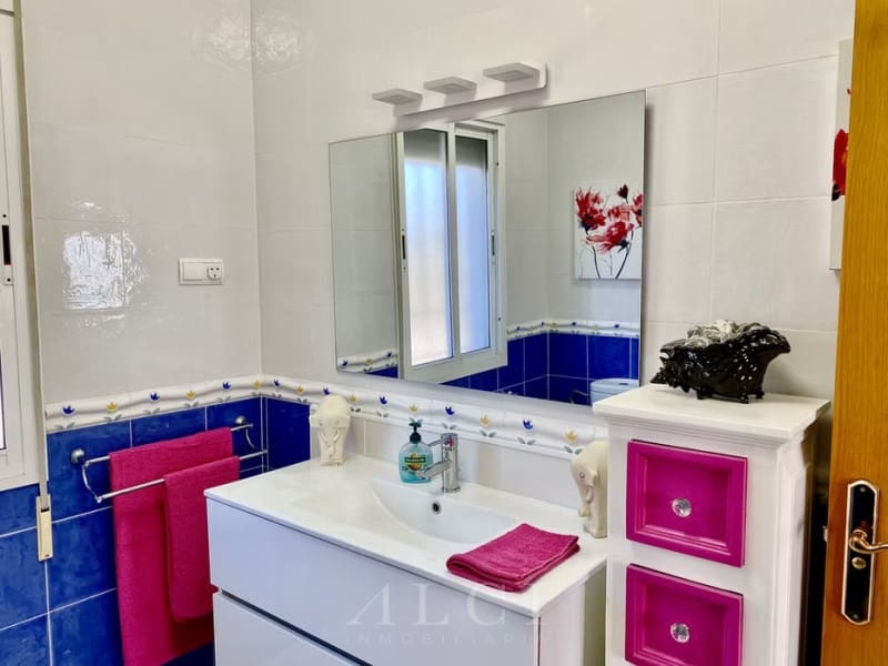 4 sypialnia Willa na sprzedaż w Canillas de Aceituno z basenem garażem - 995 000 € (Ref: 9759489)