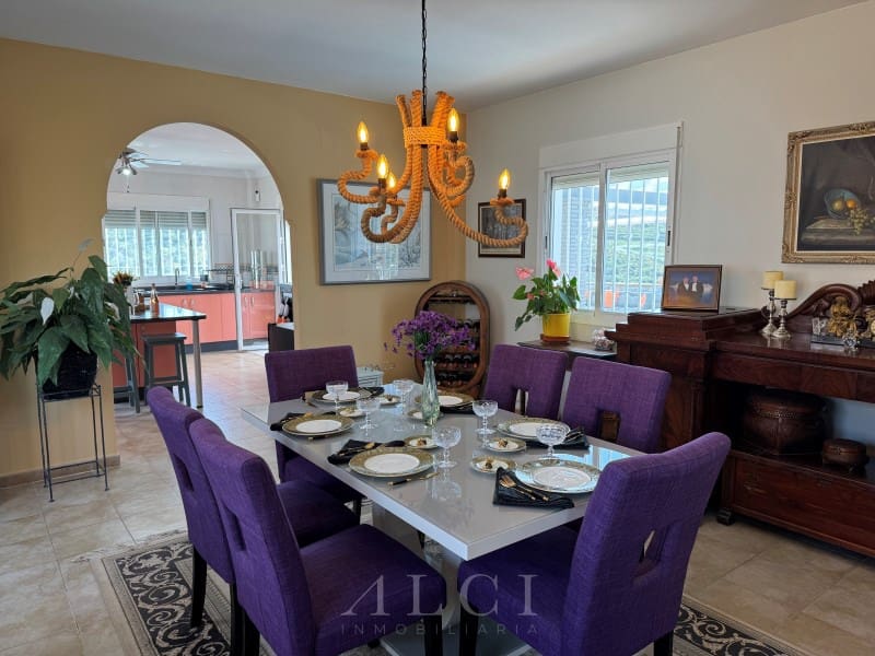 4 slaapkamer Villa te koop in Canillas de Aceituno met zwembad garage - € 995.000 (Ref: 9759489)