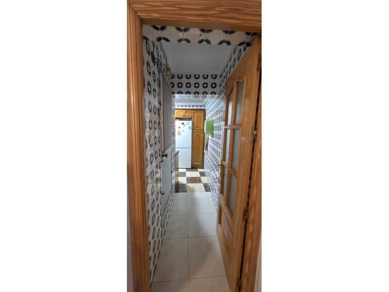 4 bedroom Townhouse for sale in Velez-Malaga - € 165,000 (Ref: 9759490)