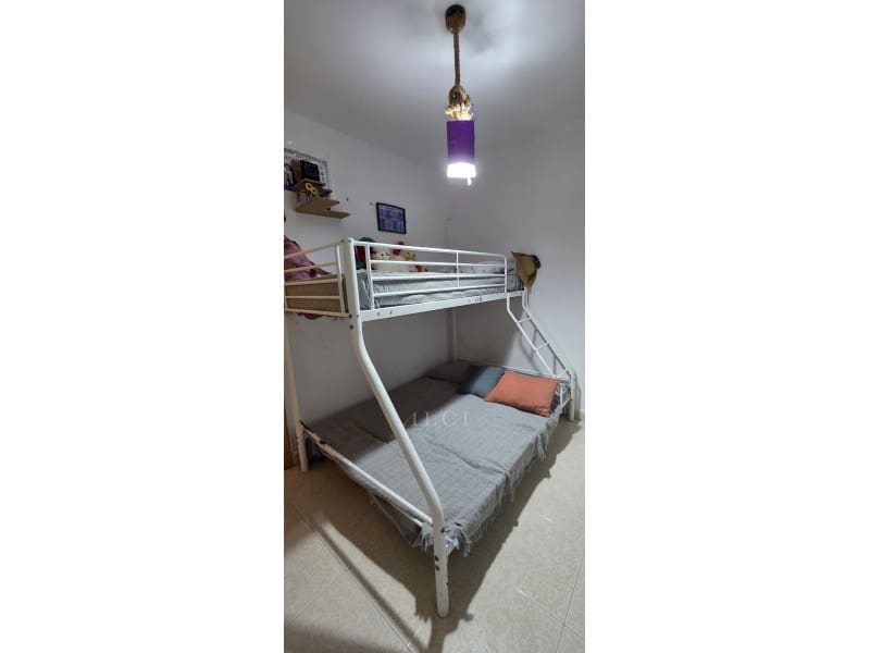 4 bedroom Townhouse for sale in Velez-Malaga - € 165,000 (Ref: 9759490)