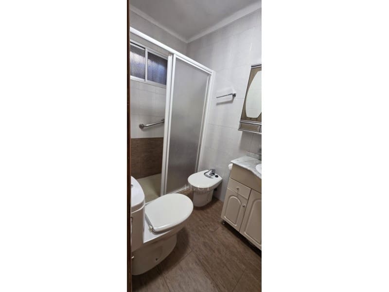 4 bedroom Townhouse for sale in Velez-Malaga - € 165,000 (Ref: 9759490)