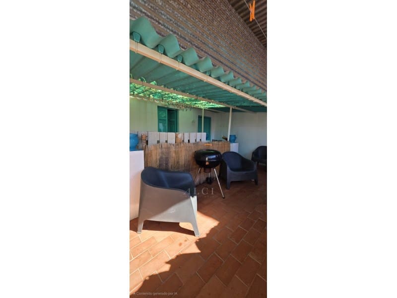 4 bedroom Townhouse for sale in Velez-Malaga - € 159,900 (Ref: 9759490)