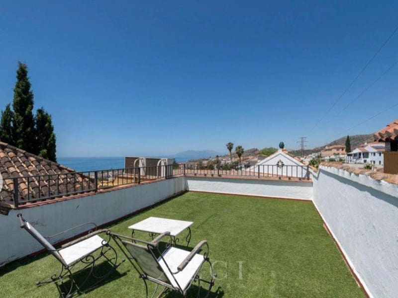 5 slaapkamer Villa te koop in La Cala del Moral met garage - € 1.350.000 (Ref: 9759491)