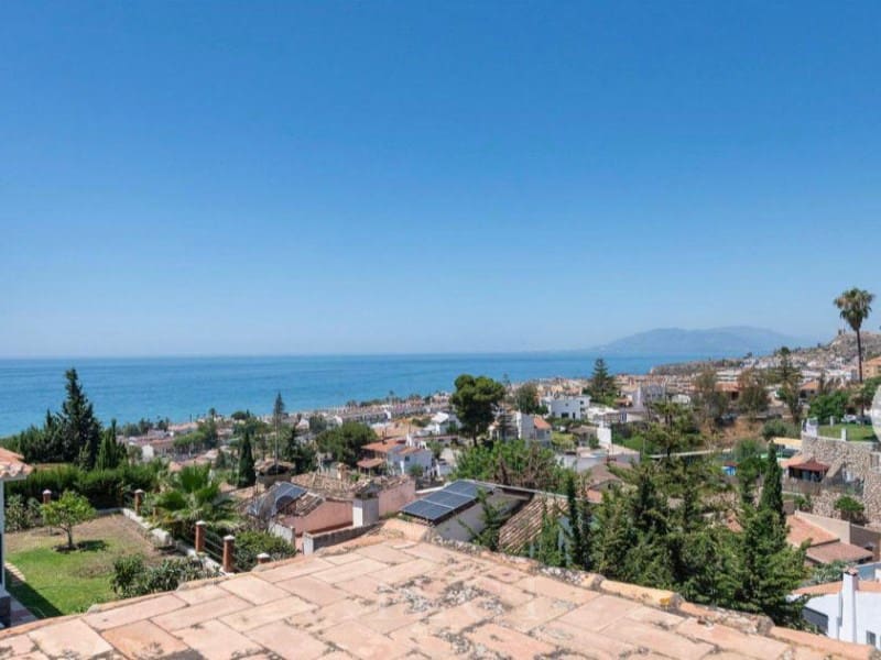 5 slaapkamer Villa te koop in La Cala del Moral met garage - € 1.350.000 (Ref: 9759491)