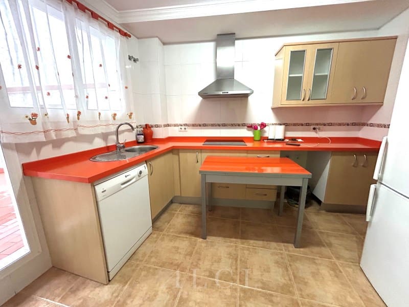 3 slaapkamer Flat te koop in Torre del Mar - € 320.000 (Ref: 9759492)