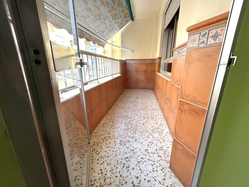 3 slaapkamer Flat te koop in Torre del Mar - € 320.000 (Ref: 9759492)