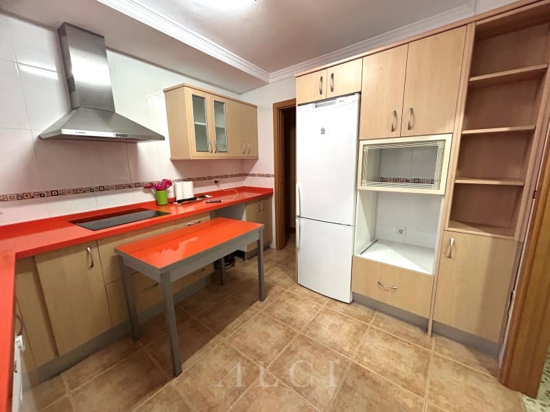 3 slaapkamer Flat te koop in Torre del Mar - € 320.000 (Ref: 9759492)