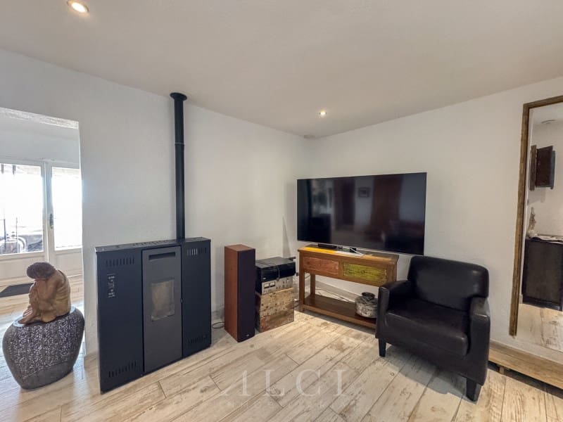 3 slaapkamer Villa te koop in Torrox met zwembad garage - € 595.000 (Ref: 9759494)